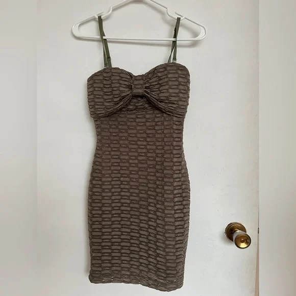 Pick any 3 items for $30 - Picture 4 of 13